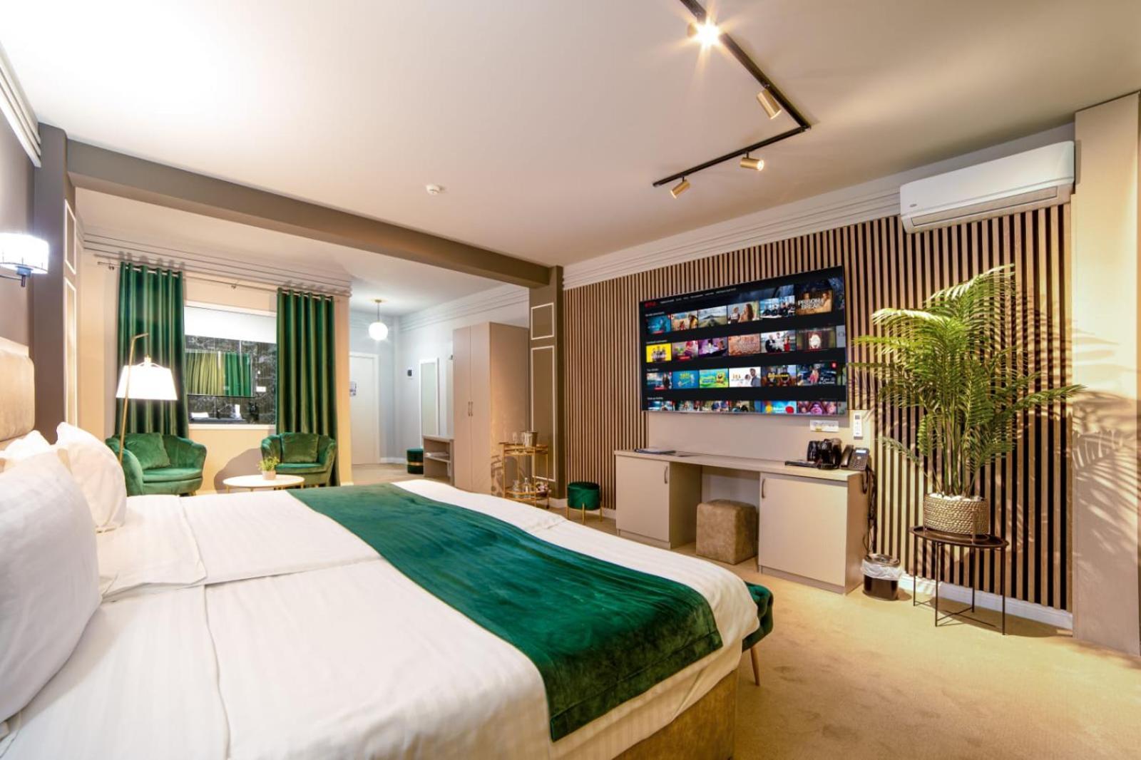 Hotel Nordic Twins & Wellness Radauţi Bagian luar foto