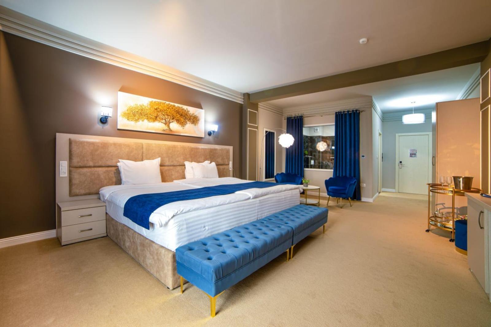 Hotel Nordic Twins & Wellness Radauţi Bagian luar foto