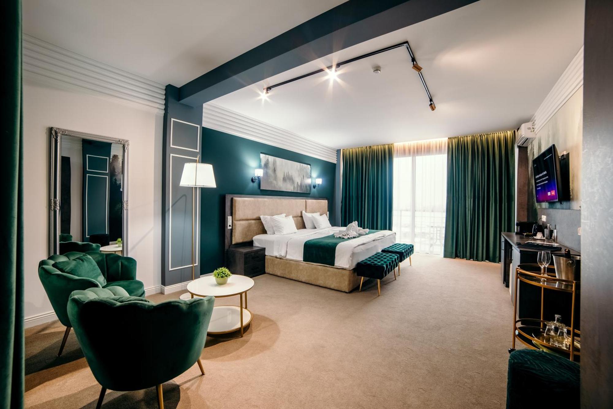 Hotel Nordic Twins & Wellness Radauţi Bagian luar foto